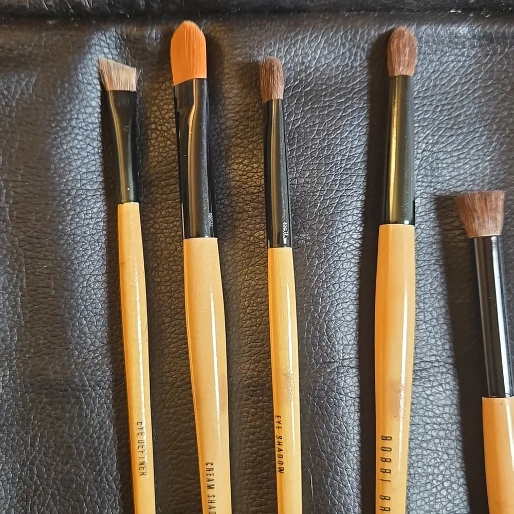 Bobbi Brown black brush roll with 15 brushes